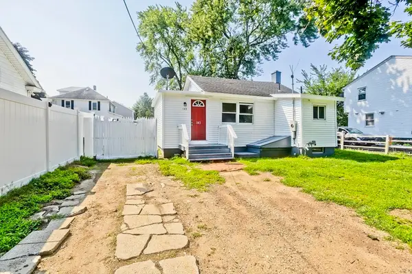 143 Davenport St, Springfield, MA 01119