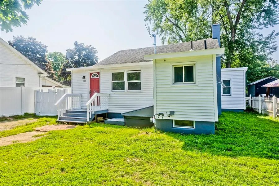 143 Davenport St, Springfield, MA 01119 - #3