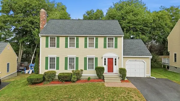 27 Stonegate Rd #27, Chelmsford, MA 01824