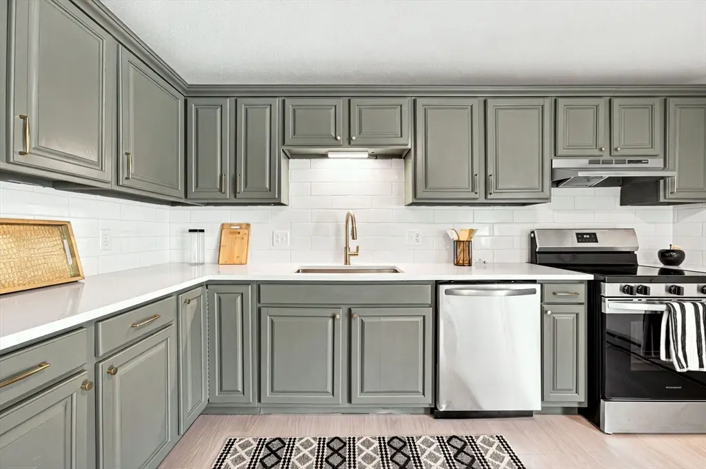 283 Fuller Rd #K, Chicopee, MA 01020 - #1