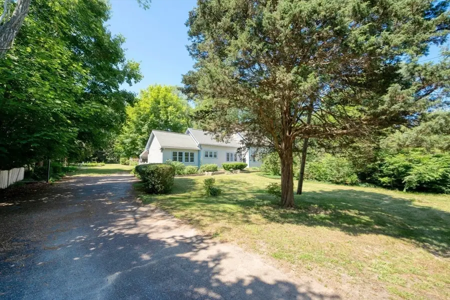 219 Tremont St, Carver, MA 02330 - #2