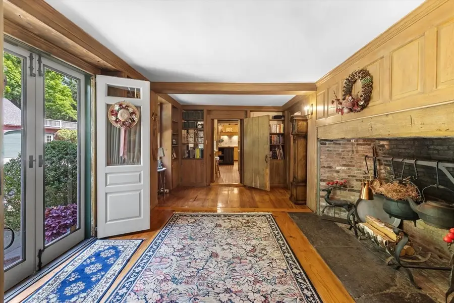 112 Farm Rd, Sherborn, MA 01770 - #3
