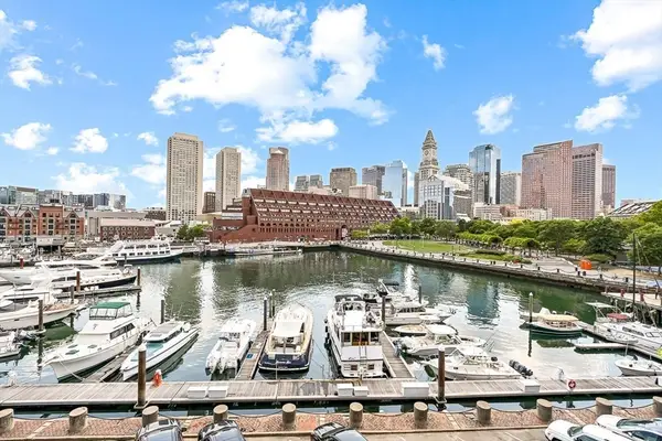 51 Commercial Wharf #5, Boston, MA 02110