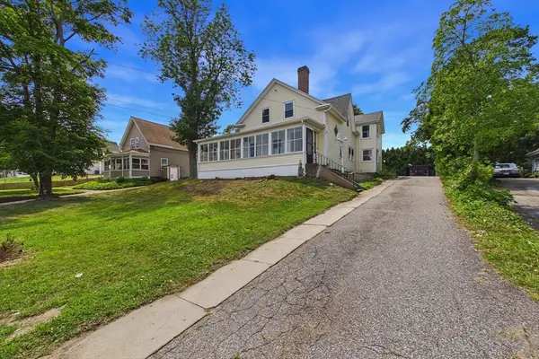 398 Main St, Wareham, MA 02571