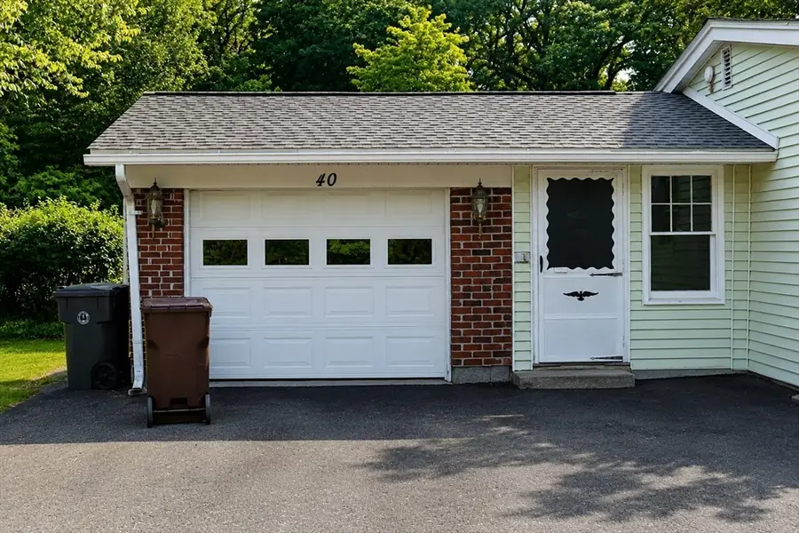 40 Jaeger Dr, Westfield, MA 01085 - #3