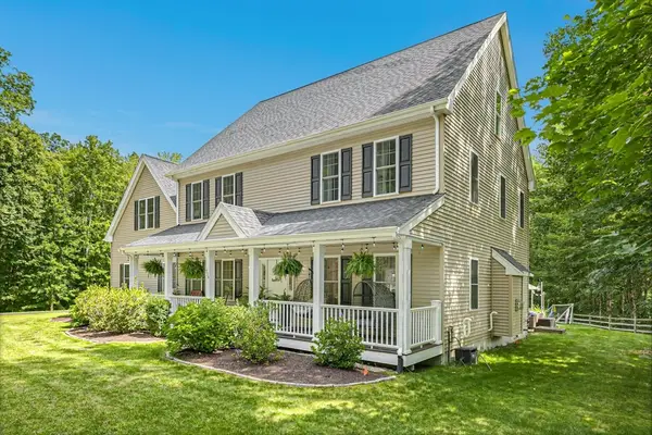 424 Langen Rd, Lancaster, MA 01523