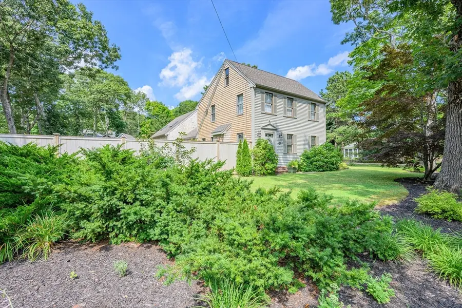 134 School St, Cotuit, MA 02635 - #2
