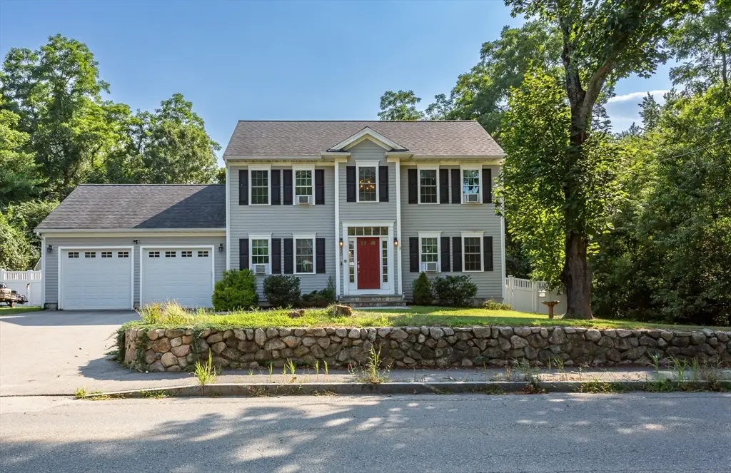 590 Front St, Marion, MA 02738 - #1