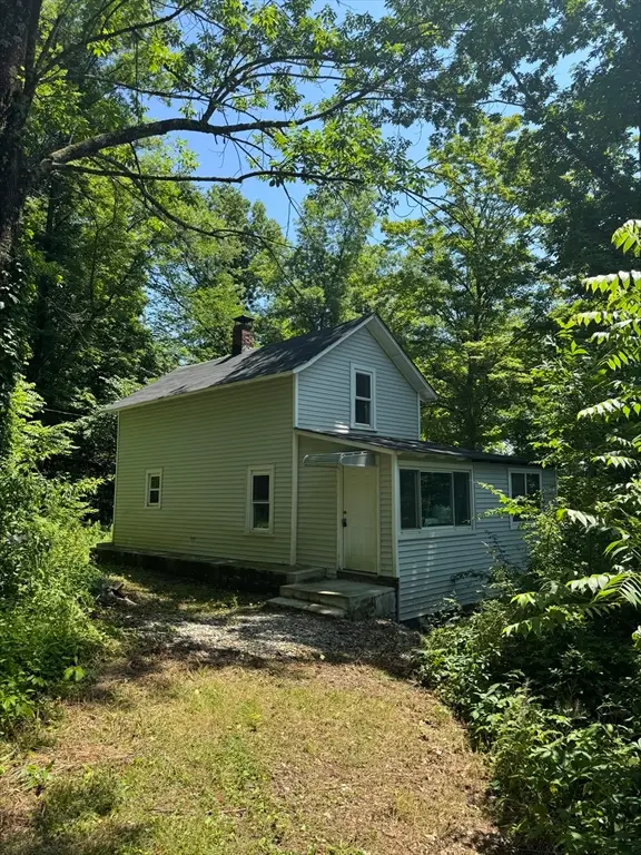 19 Goss Hill Rd, Huntington, MA 01050