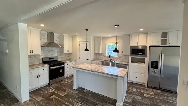 3 Rose Lane, Sturbridge, MA 01566