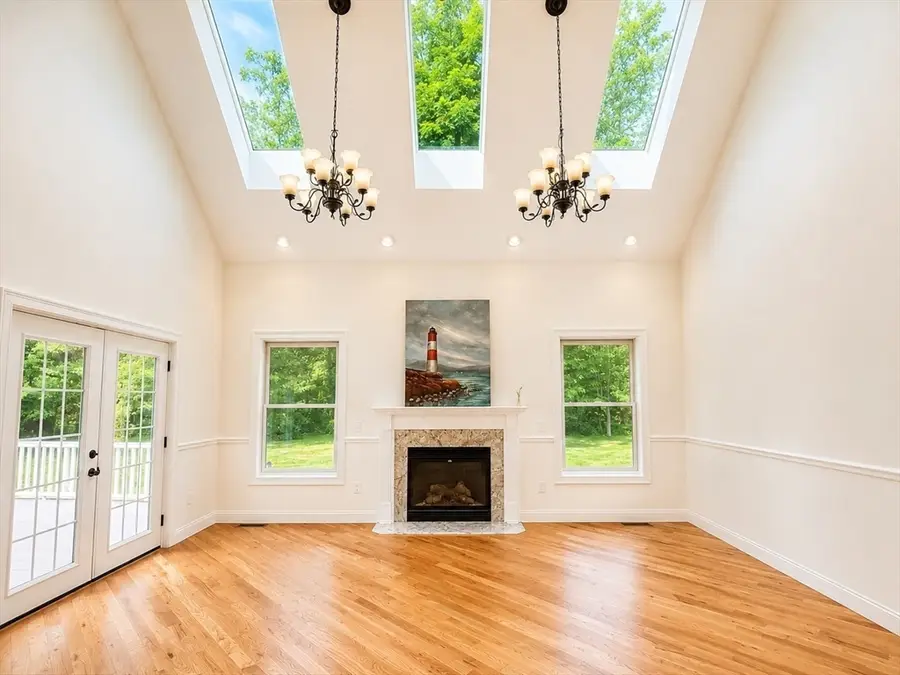 71 Bear Hole Rd, West Springfield, MA 01089 - #3