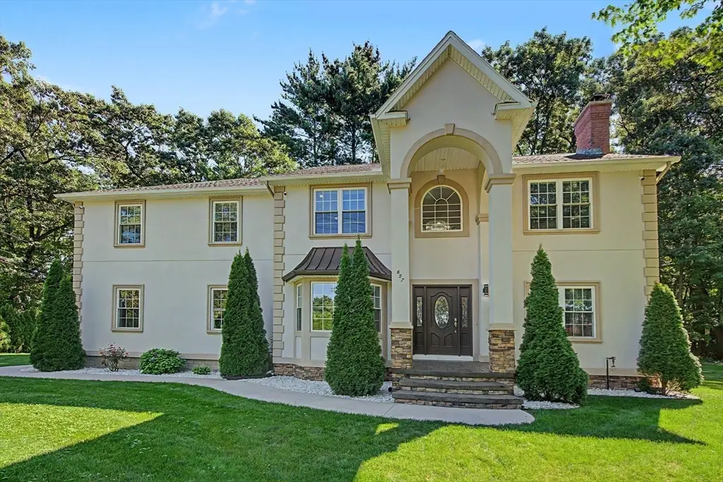 657 Silver St, Agawam, MA 01001 - #1