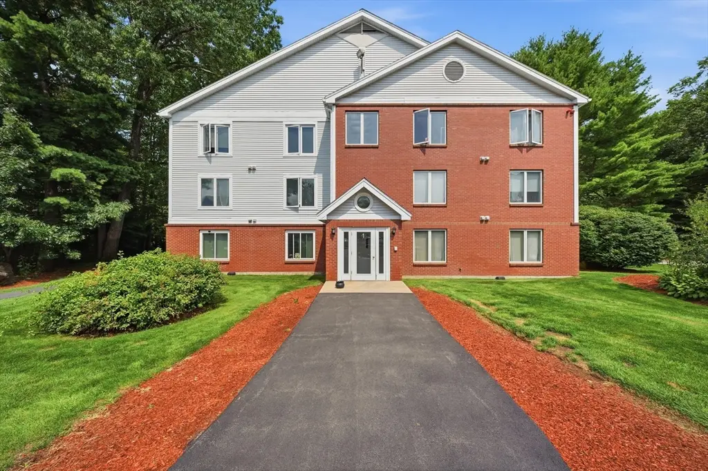 1 Timberwood Dr #206, Goffstown, NH 03045 - #1