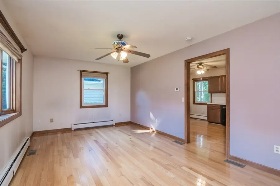 63 Tinkham Rd, Springfield, MA 01129 - #3