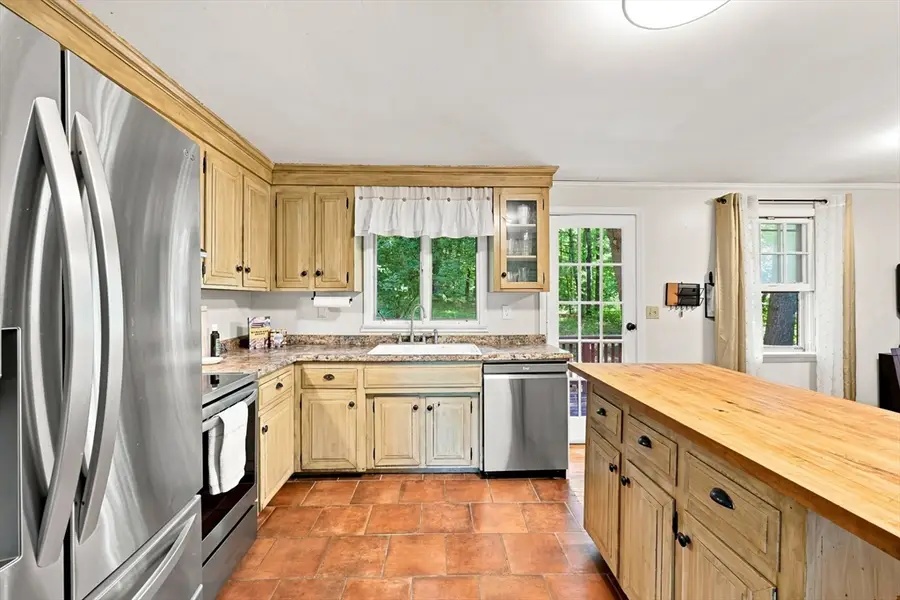 93 Leno Rd, Holland, MA 01521 - #3