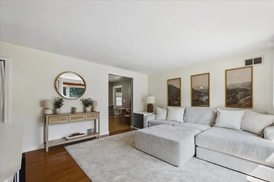 36 Regal St, Holliston, MA 01746 - #3