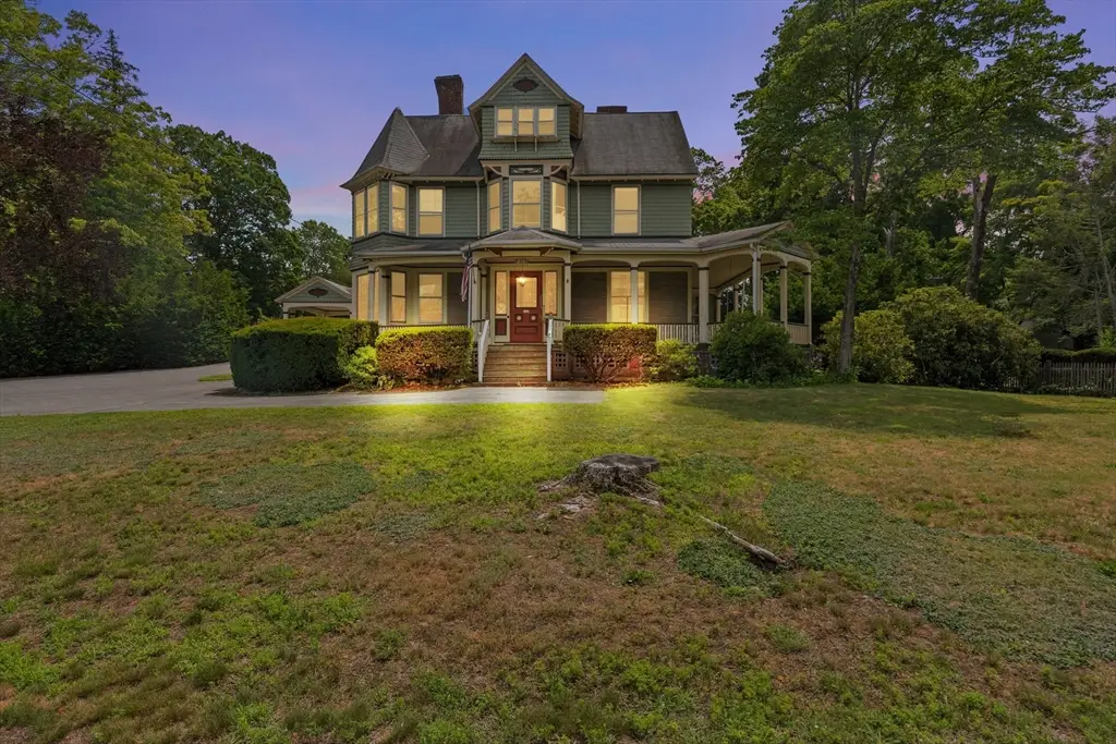 236 Winthrop St, Taunton, MA 02780 - #1