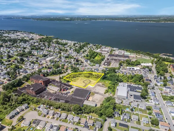 0 Bay St, Fall River, MA 02724