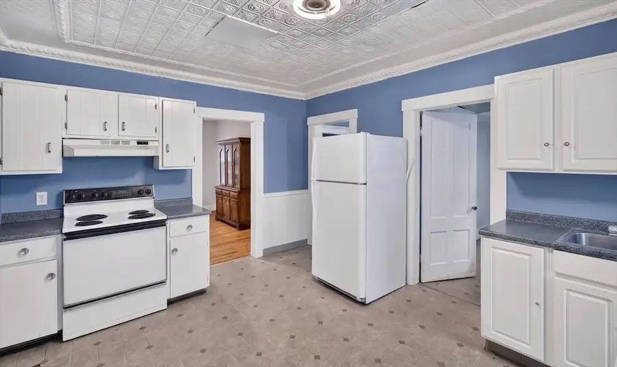 68 Harvard Ave, Athol, MA 01331 - #2