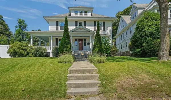 1055 Peasant, Worcester, MA 01602