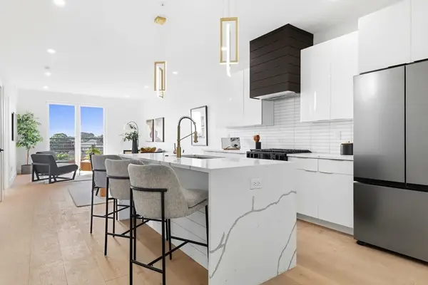 66 Mcgrath #310, Quincy, MA 02169