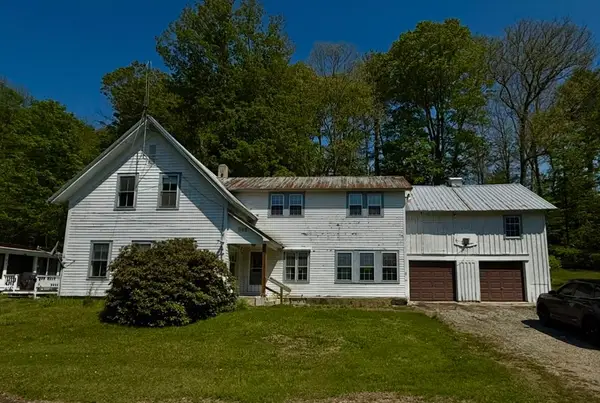 6 Snow Rd, Cummington, MA 01026