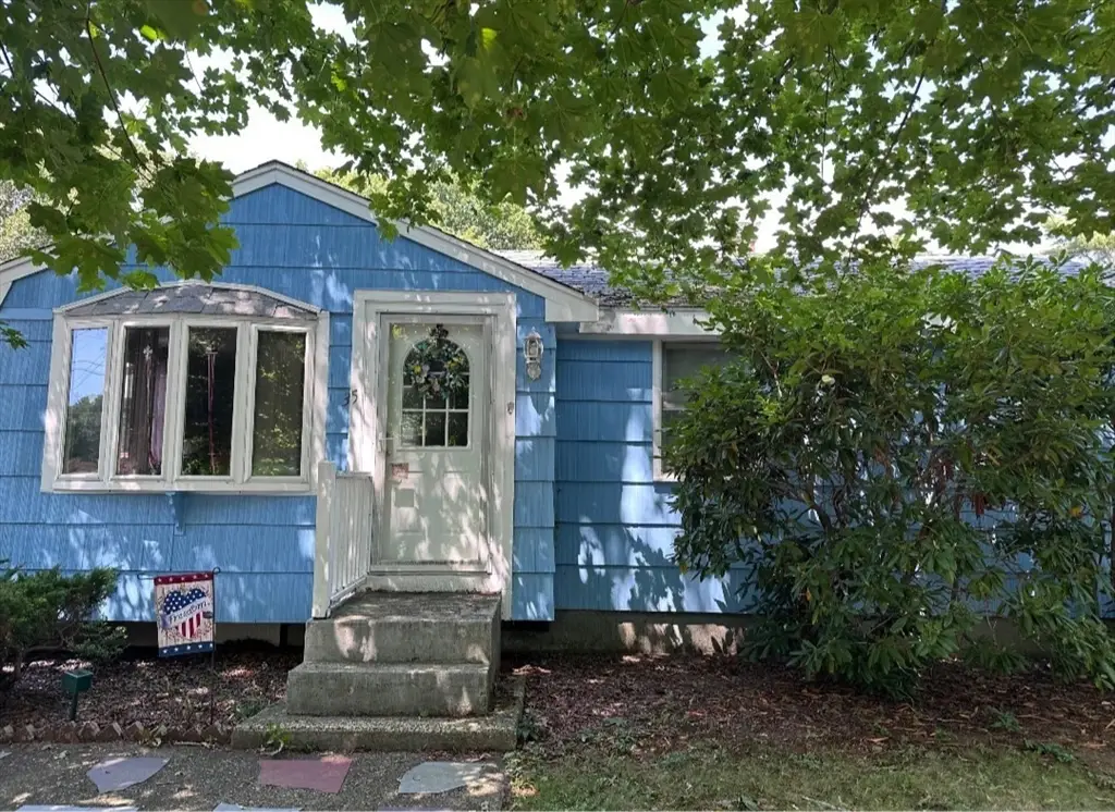 35 Wall St, Bourne, MA 02532 - #1
