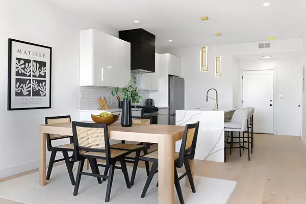 66 Mcgrath #403, Quincy, MA 02169