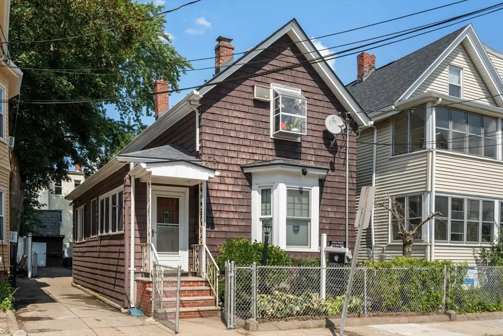 31 Everett Ave, Somerville, MA 02145 - #1