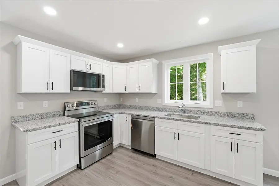 71 Pine St #B, Warren, MA 01083 - #2