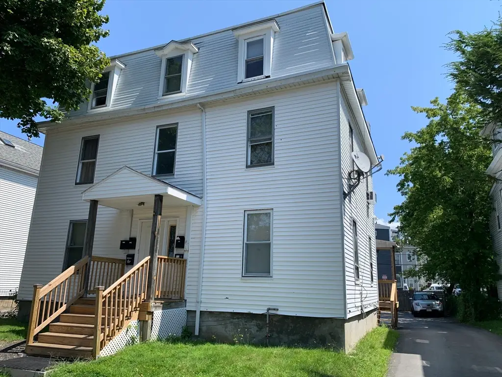 10 Denny St, Worcester, MA 01609 - #1