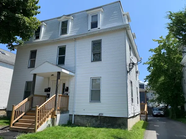 10 Denny St, Worcester, MA 01609