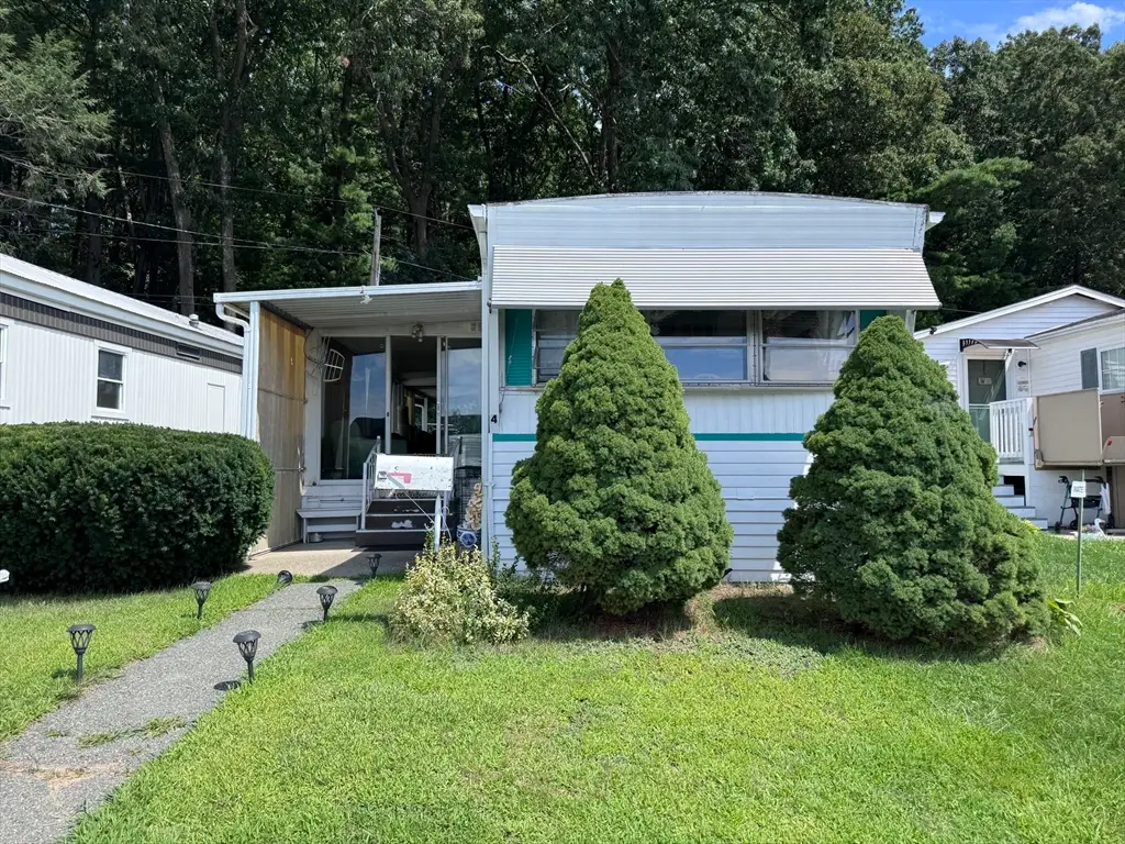 4 Ethel Av, Marlborough, MA 01752 - #1