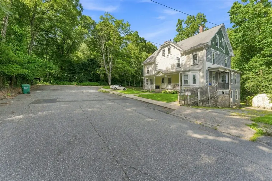 42-44 Pine St, Whitinsville, MA 01588 - #3