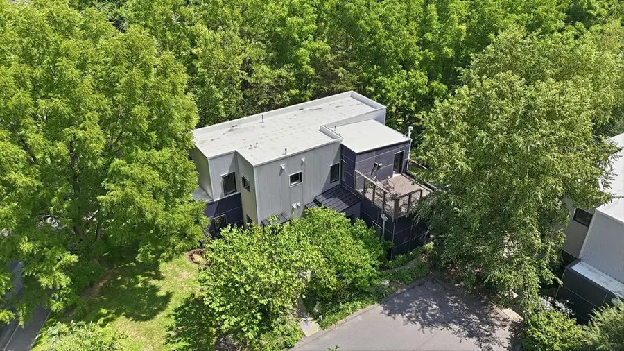 108 Grove St #B, Northampton, MA 01060 - #2