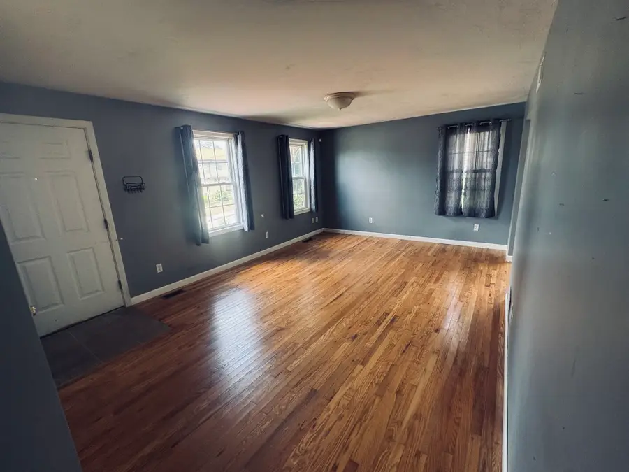 3841 N Main St, Fall River, MA 02720 - #3
