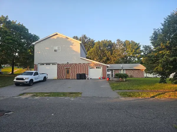 7 Lisa Rd, Peabody, MA 01960