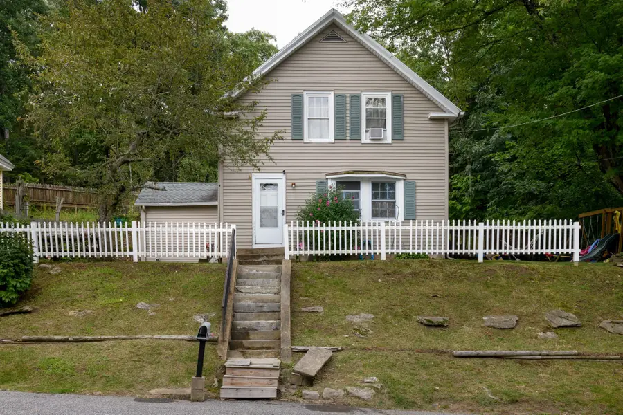 62 Grove St, Spencer, MA 01562 - #2