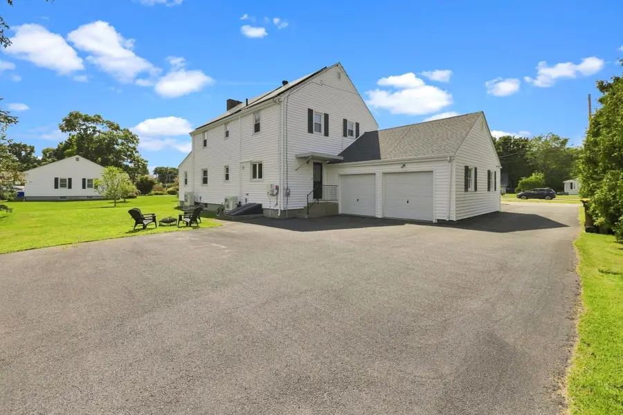 807 N Eastern Ave, Fall River, MA 02720 - #3