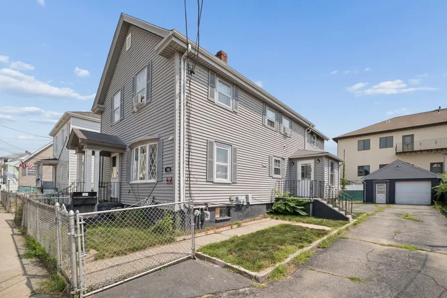 190 Raymond St, Fall River, MA 02723 - #3