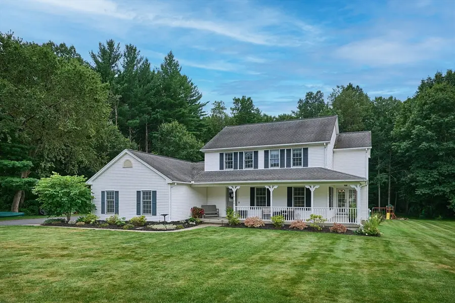 20 Carriage Ln, South Hadley, MA 01075 - #2