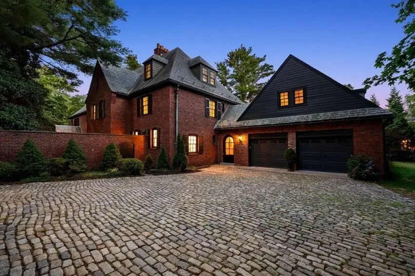 372 Warren St, Brookline, MA 02445 - #3