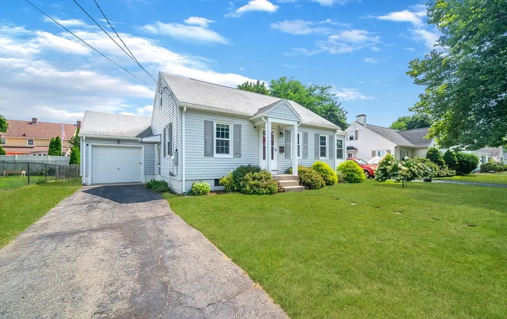 55 Gillette Cir, Springfield, MA 01118 - #1