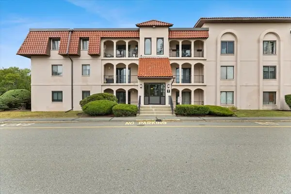 685 Oak St #7-12, Brockton, MA 02301