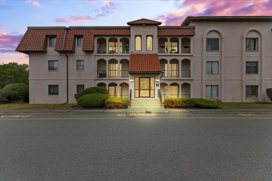 685 Oak St #7-12, Brockton, MA 02301 - #2
