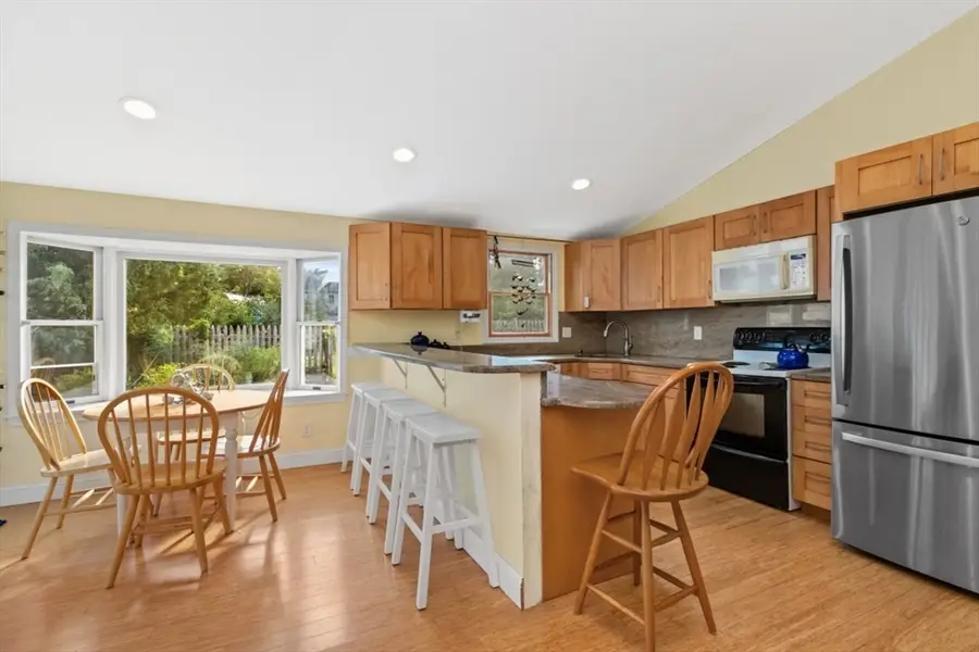 6 Reynolds Ave, Randolph, MA 02368 - #2