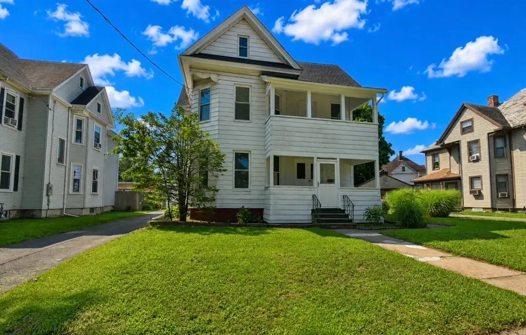 30 Laurel St, Holyoke, MA 01040 - #1