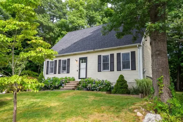 15 Thatcher Sq, Brockton, MA 02302