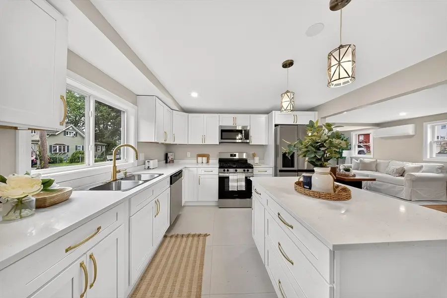 11 S Berryman St, Westport, MA 02790 - #3