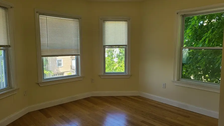 9 Alban St #3, Boston, MA 02124 - #3